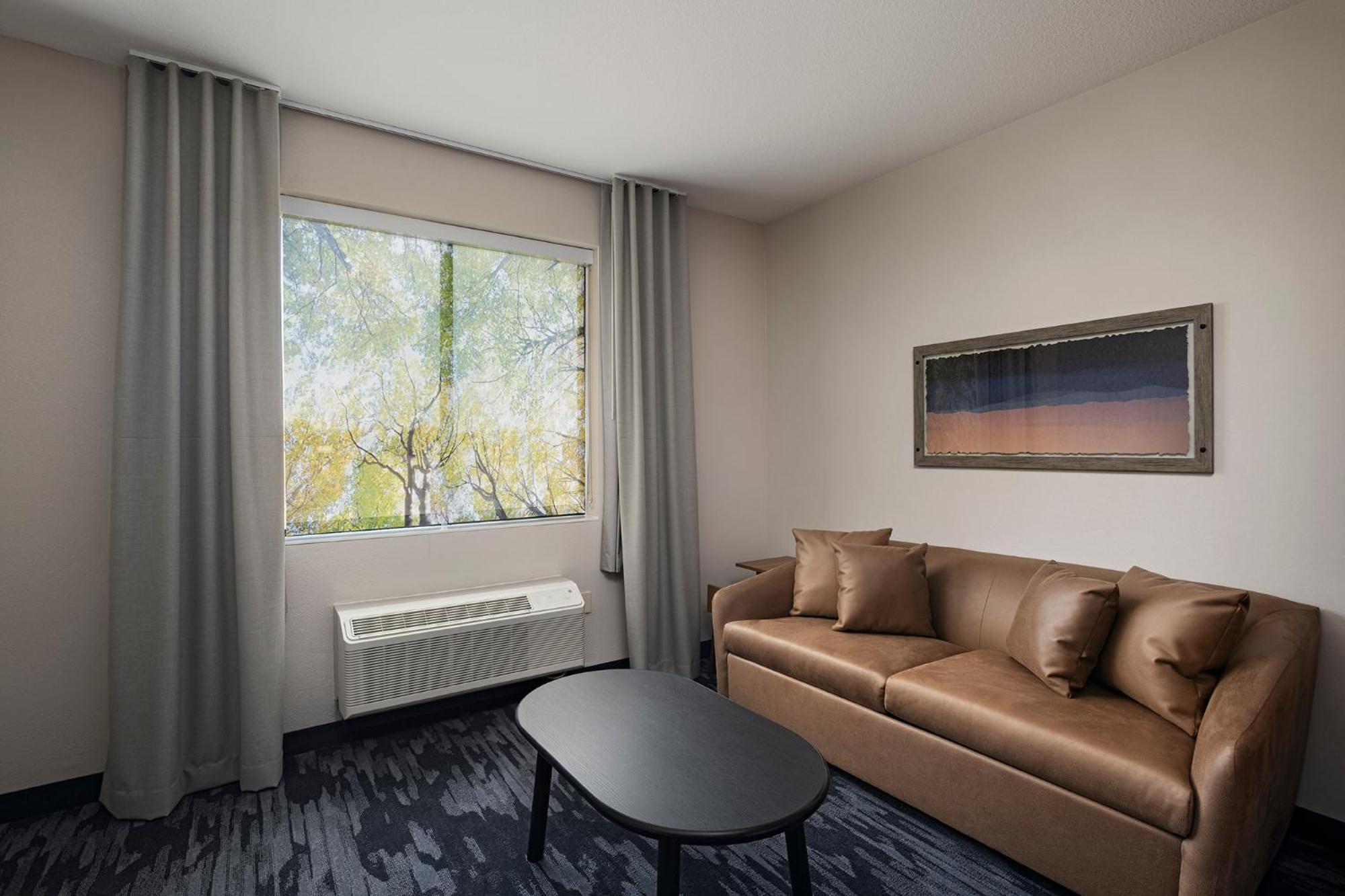 Fairfield By Marriott Inn & Suites Hillsboro Exterior photo